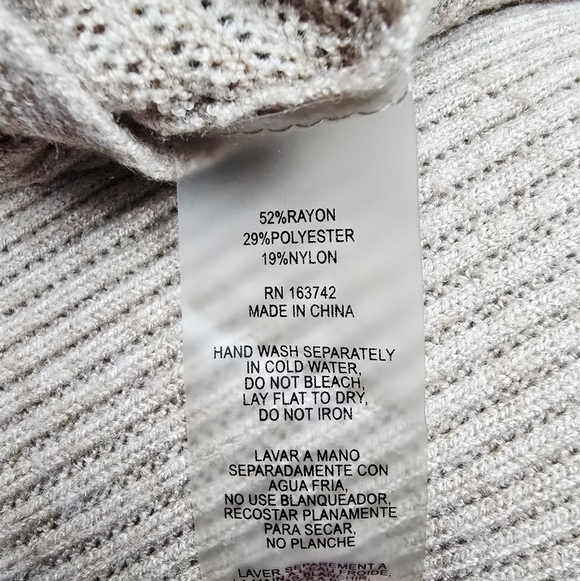 Sioni Ribbed Knit Lounge Set in Oatmeal - Picture 16 of 16